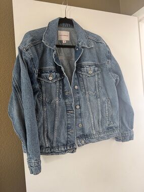Lucky Brand Blue Washed Denim Trucker Jacket